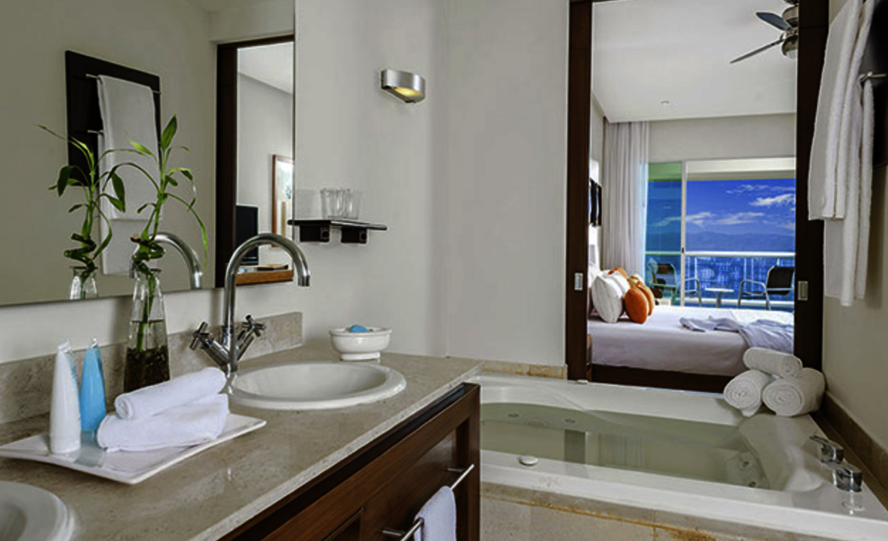BAÑO SUITE GRAND MAYAN
